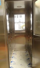 GMP の 380V/60HZ を吹く 3 側面が付いている薬剤のステンレス鋼の空気シャワー